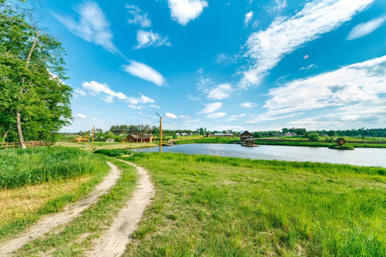 Guesthouse On The Lake With Bathhouse 70 Km From Kiev Makariv Exterior foto